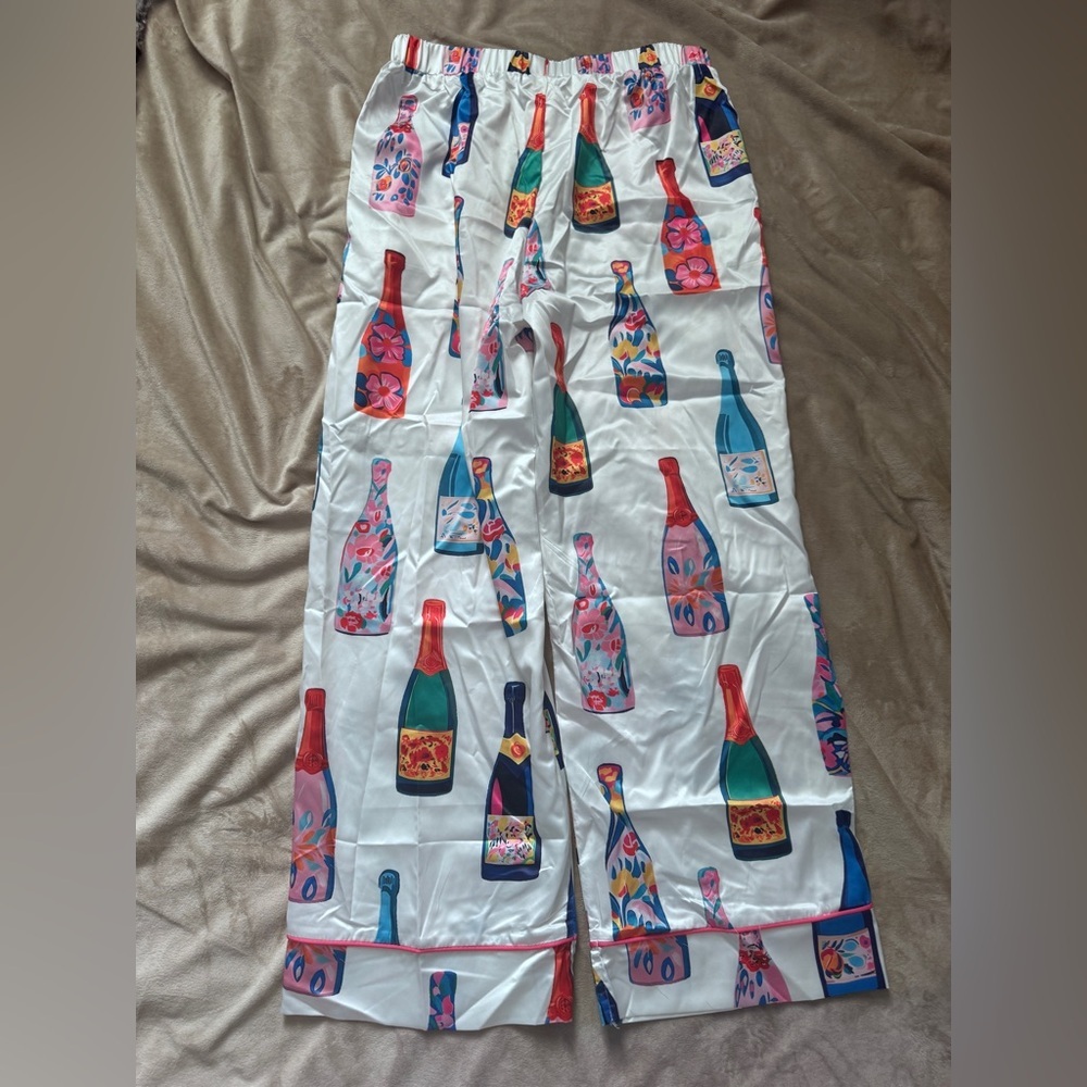 NWT SHESHOW Silky White Bottle-Print Pajama Set-Medium - Picture 7 of 7